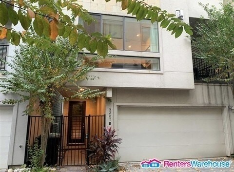 5207 Rose St-Unit -B in Houston, TX - Building Photo - Building Photo