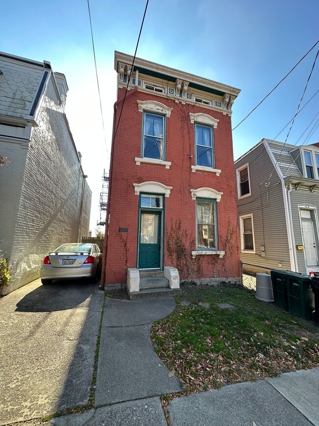 269 Emming St in Cincinnati, OH - Building Photo - Building Photo