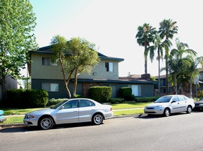 Briar Crest in Garden Grove, CA - Building Photo - Building Photo