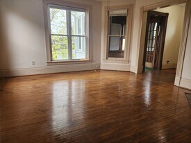 346 W 4th St in Erie, PA - Building Photo