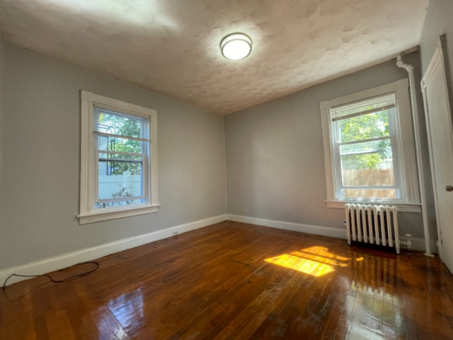 206 Pine St in Attleboro, MA - Building Photo - Building Photo