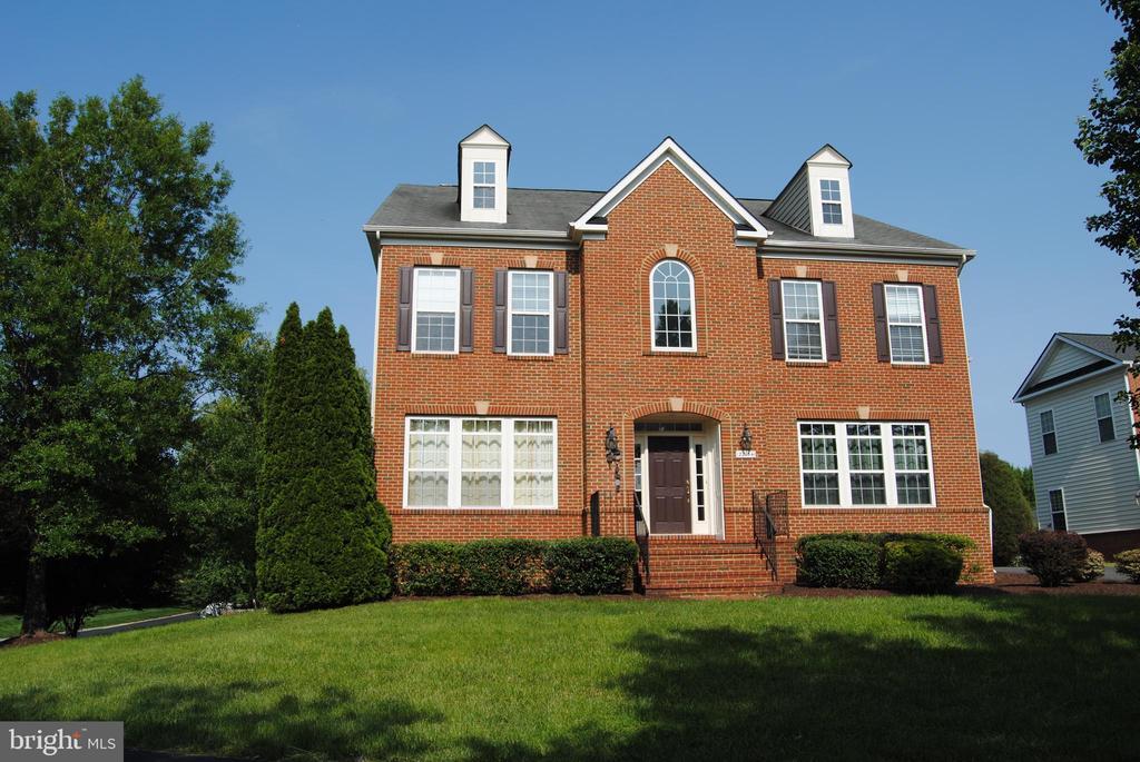 22754 Brookshade Dr in Ashburn, VA - Building Photo