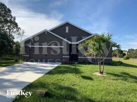 6938 NW Daffodil Ln, Unit B-402 in Port St. Lucie, FL - Building Photo