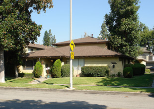 1217 S Athena Way in Anaheim, CA - Foto de edificio - Building Photo