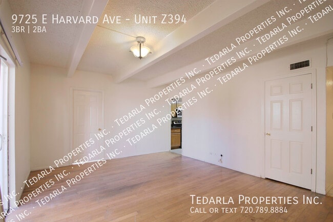 9725 E Harvard Ave in Denver, CO - Building Photo - Building Photo