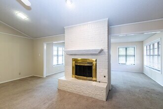 8107 Salem Ave in Lubbock, TX - Building Photo - Building Photo