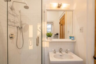 3 E 9th St, Unit SI ID1473046P in New York, NY - Foto de edificio - Building Photo