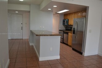 4541 W McNab Rd in Pompano Beach, FL - Building Photo - Building Photo