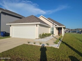 6570 Atkins Rd in Panama City, FL - Building Photo