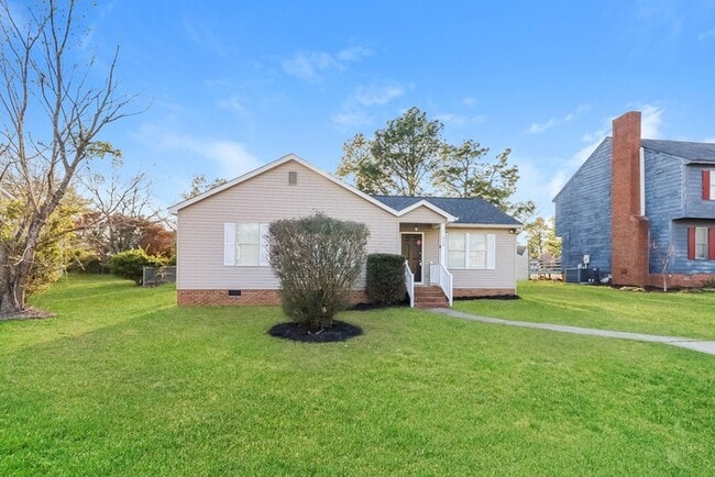 property at 313 N Crossing Dr