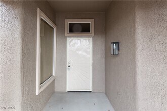 2625 Settlers Bay Ln in Las Vegas, NV - Building Photo - Building Photo