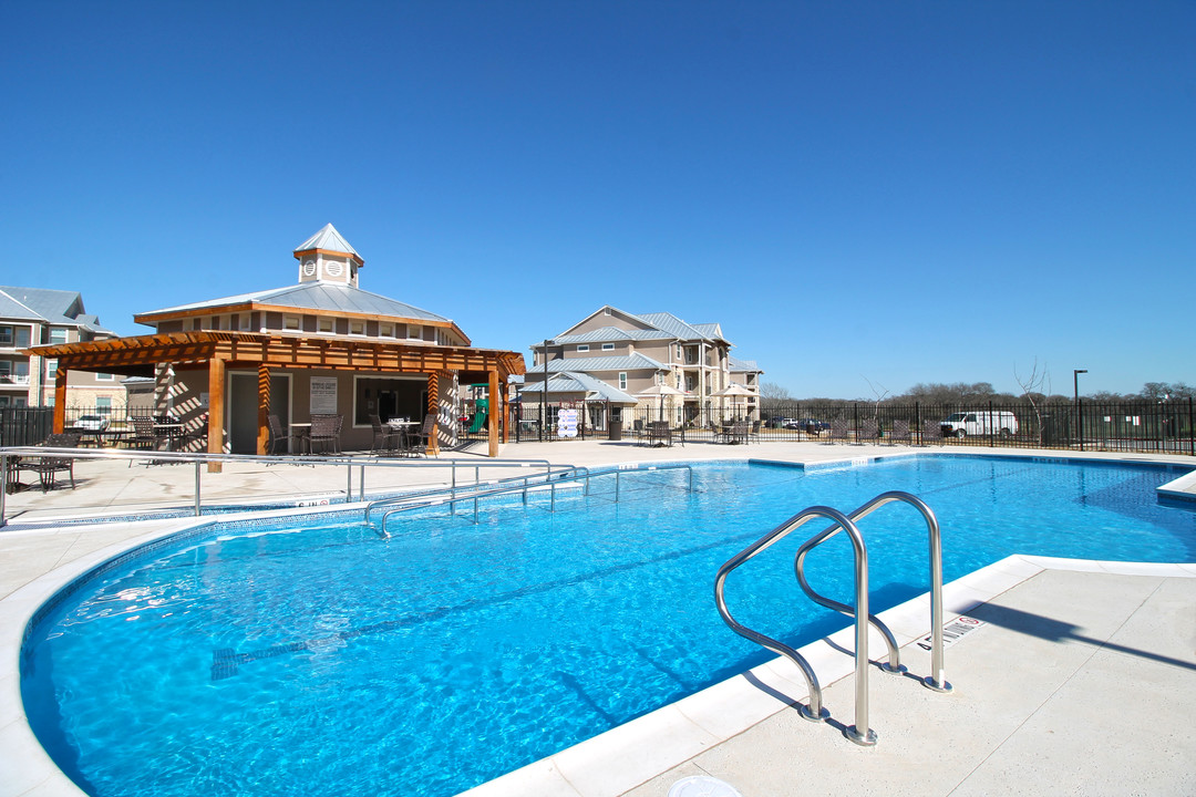 Masters Ranch in San Antonio, TX - Foto de edificio