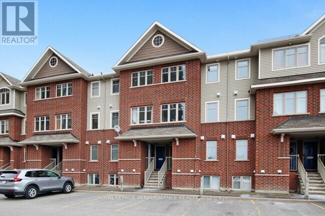 700 Reardon Private in Ottawa, ON - Building Photo - Building Photo