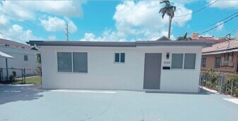 1044 SW 28th Ave in Miami, FL - Building Photo