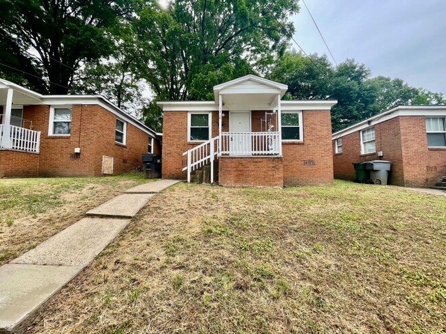 property at 1310 N McDowell St