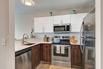 5819 Glisan in Portland, OR - Building Photo - Building Photo