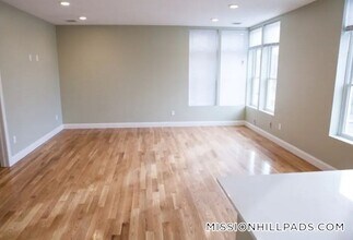 10 Roxbury St in Boston, MA - Building Photo - Building Photo