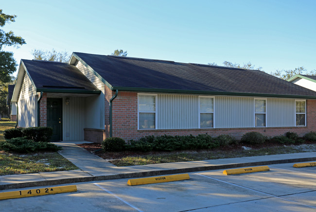 Braemoor Dunes Apartments in Orange City, FL - Building Photo - Building Photo