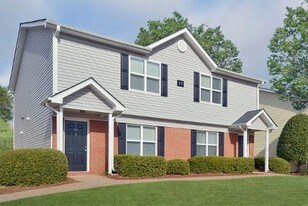 Carver Homes Apartments For Rent Atlanta Ga The Villas At Lakewood Apartments