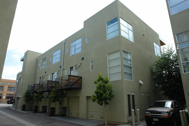 1324-1330 Powell St in Emeryville, CA - Building Photo - Building Photo