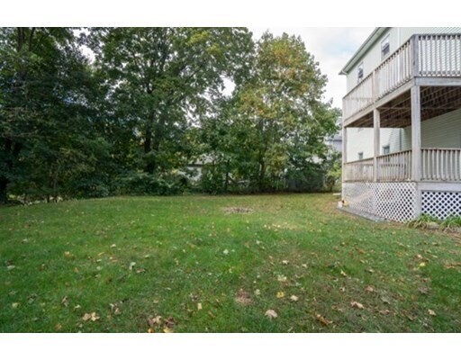 64 Crapo St-Unit -2,3 in Bridgewater, MA - Building Photo - Building Photo