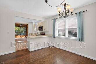 3225 Chestnut St NE in Washington, DC - Building Photo - Building Photo