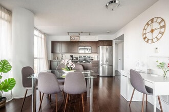 250 Fort York Blvd, Unit SI ID1397939P in Toronto, ON - Building Photo - Building Photo