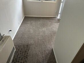 1441 E 12th Ave-Unit -Unit 3 in Anchorage, AK - Foto de edificio - Building Photo