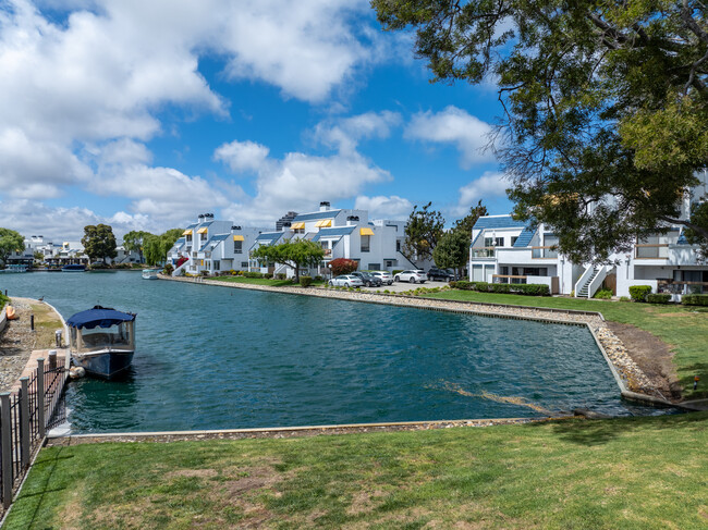 Lido Lane in Foster City, CA - Building Photo - Building Photo