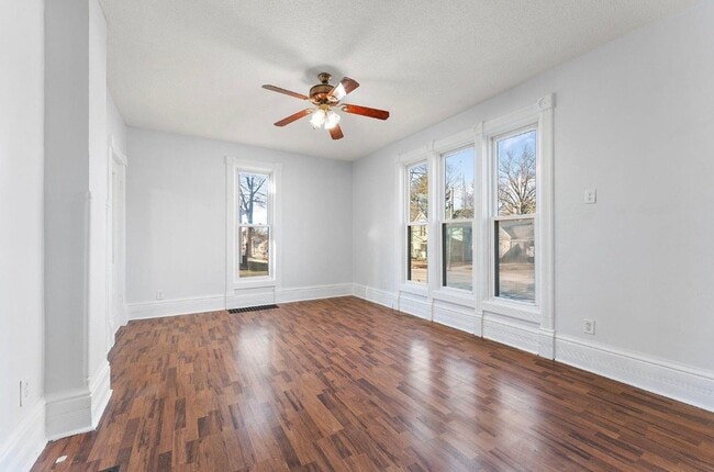 property at 557 W Chicago St