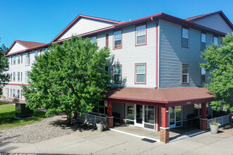 Sibley Cove in Maplewood, MN - Building Photo - Primary Photo