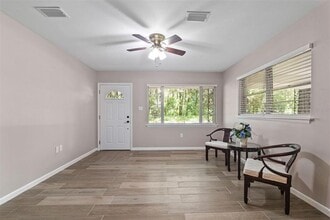 4721 SW 47th Wy in Gainesville, FL - Building Photo - Building Photo