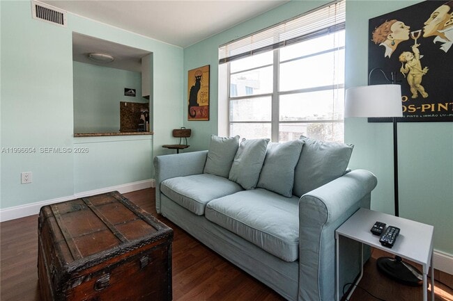 1460 Ocean Dr in Miami Beach, FL - Building Photo - Building Photo