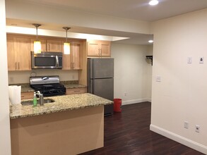 17 Cumberland St, Unit 2 in Boston, MA - Building Photo - Building Photo
