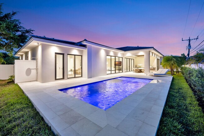 2757 NE 34th St in Fort Lauderdale, FL - Building Photo - Building Photo