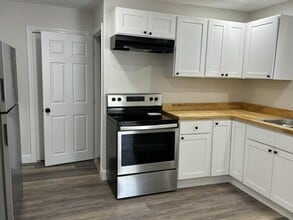 39 High St in Sanford, ME - Building Photo - Building Photo