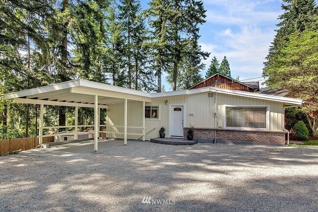 property at 10423 148th Ave SE
