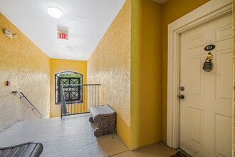 3611 Conroy Rd in Orlando, FL - Building Photo - Building Photo