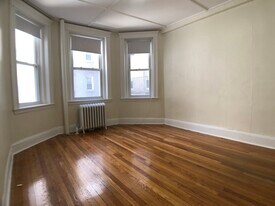 1179 Boylston St, Unit 17 in Boston, MA - Building Photo