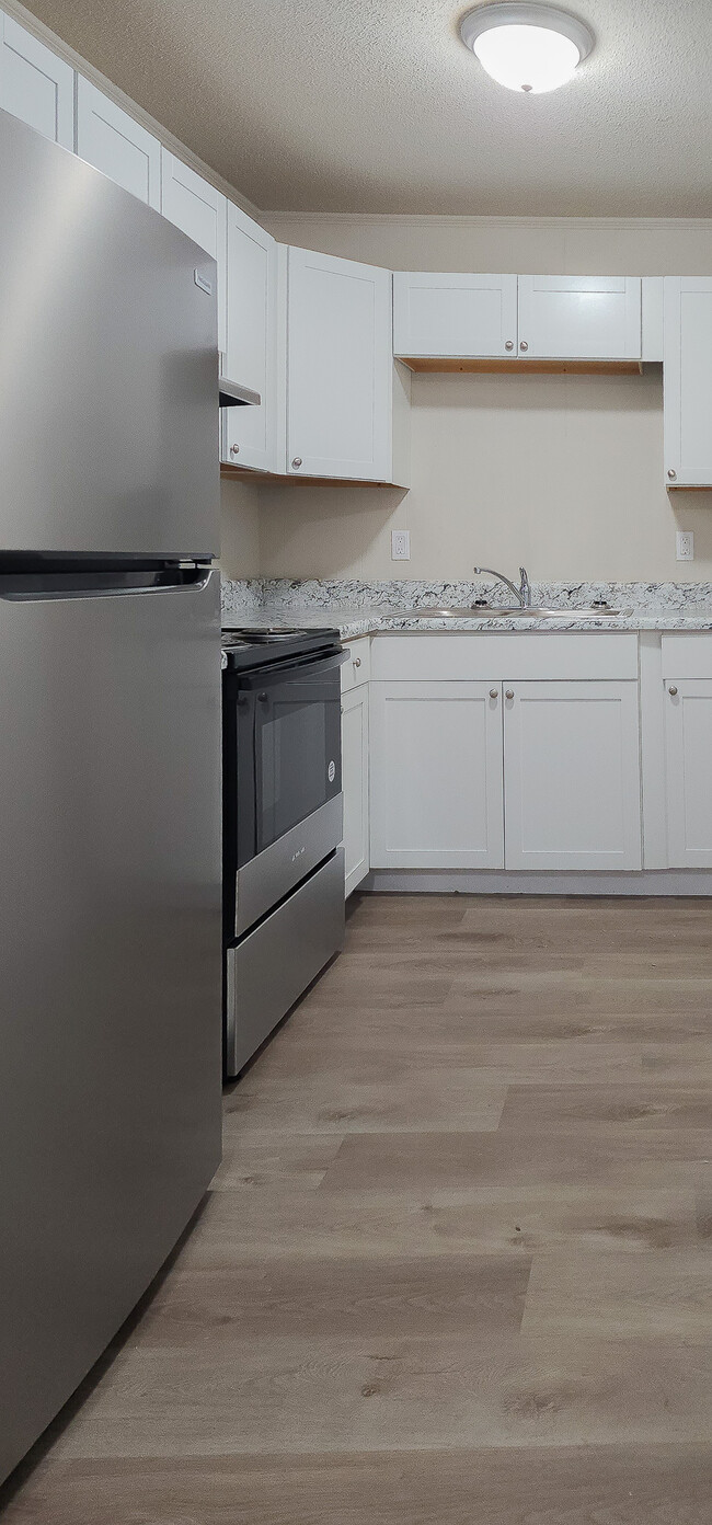 1731 W Avalon Cir, Unit D in Charleston, SC - Building Photo - Building Photo