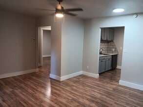 4020 Thomas Dr in Del City, OK - Building Photo - Building Photo