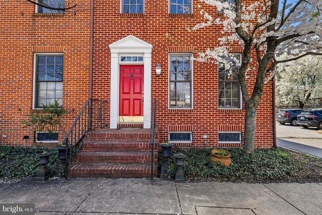 211 W Hill St in Baltimore, MD - Building Photo - Building Photo