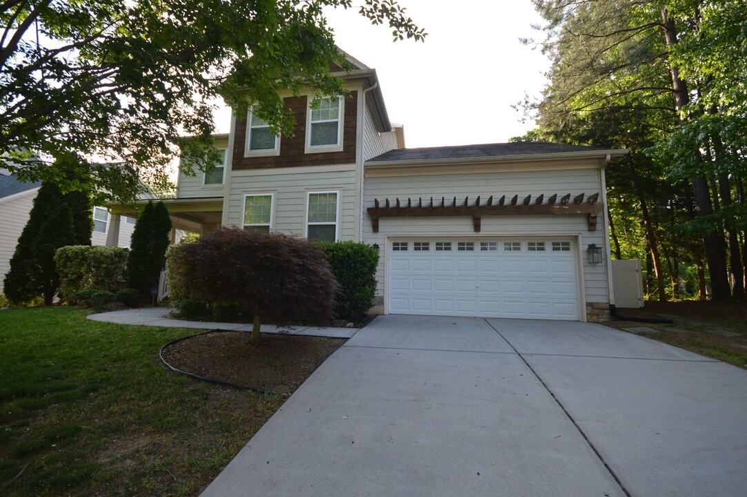 209 Sacred Woods Way in Cary, NC - Building Photo