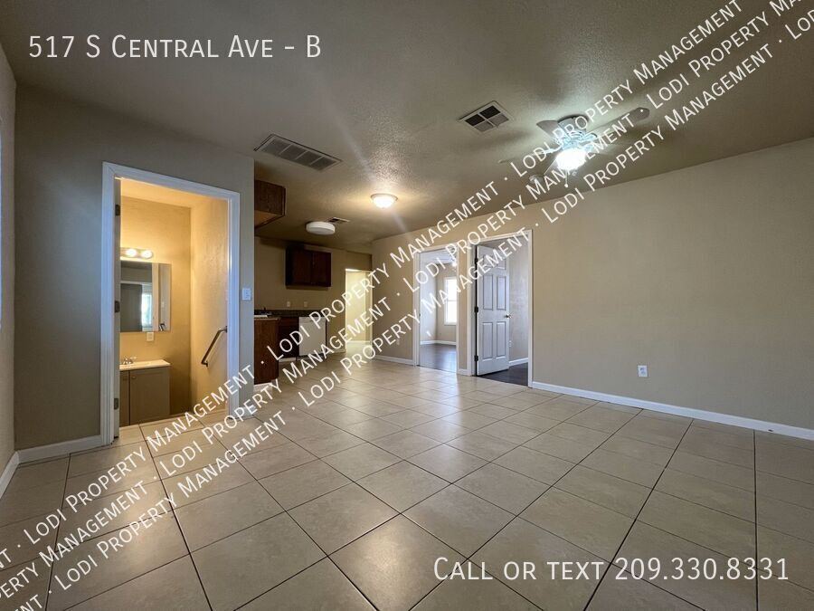 517 S Central Ave in Lodi, CA - Building Photo