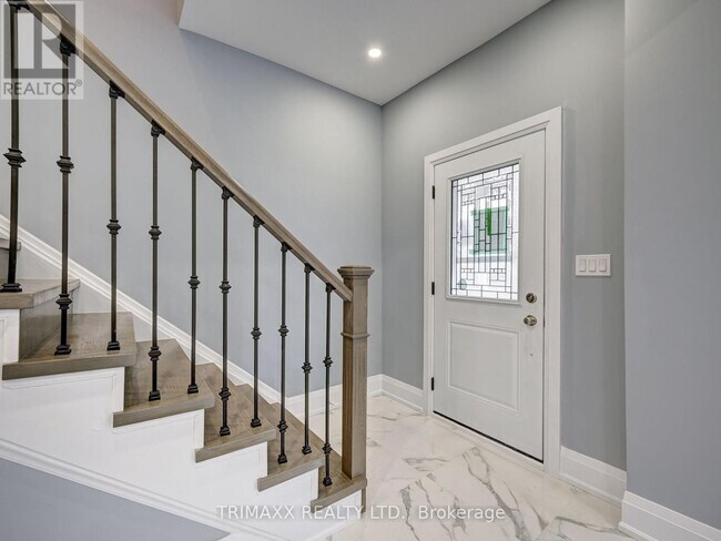 78 Livingston Ave in Grimsby, ON - Building Photo - Building Photo