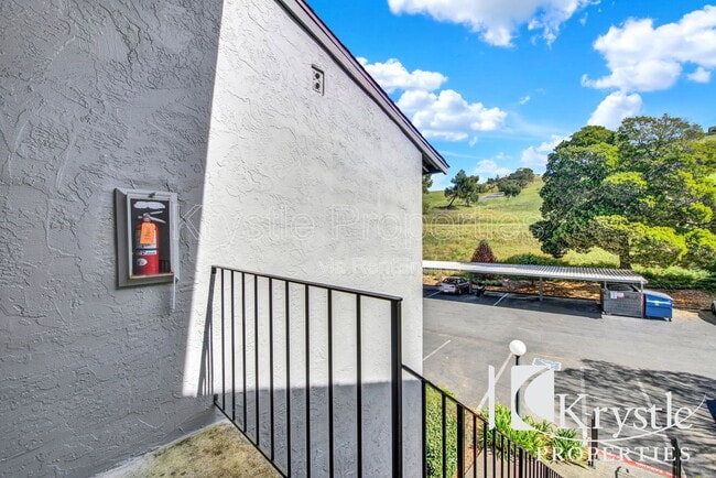 900 Cambridge Dr in Benicia, CA - Building Photo - Building Photo