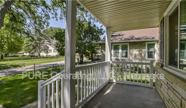 7764 Maywood St in Ralston, NE - Building Photo - Building Photo