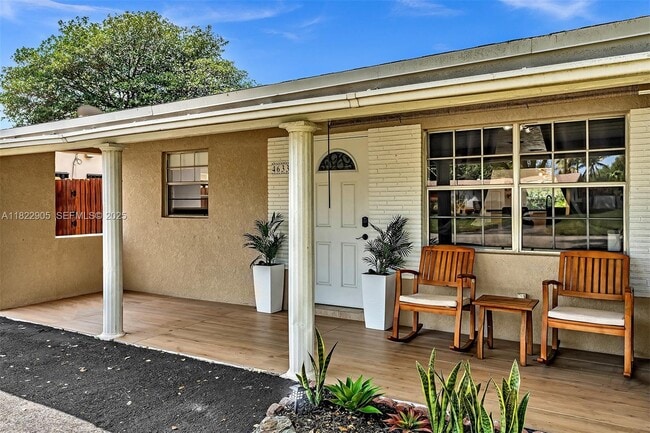 property at 4633 SW 28th Ave