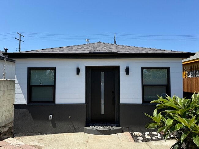 property at 4869 Inglewood Blvd