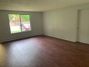 14906 E Wellesley Ave in Spokane Valley, WA - Building Photo - Building Photo